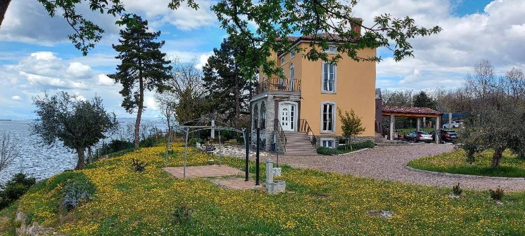 Apartment Trieste M&M Múggia Екстериор снимка