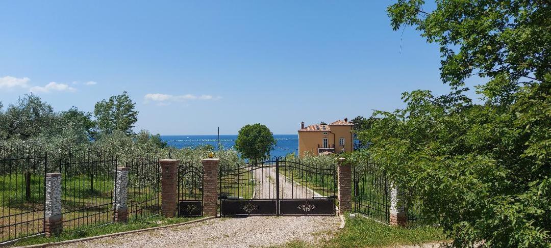 Apartment Trieste M&M Múggia Екстериор снимка